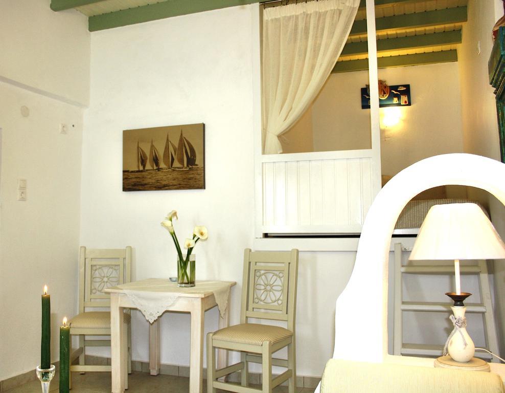 Mariakis Luxury Studios Astypálaia الغرفة الصورة